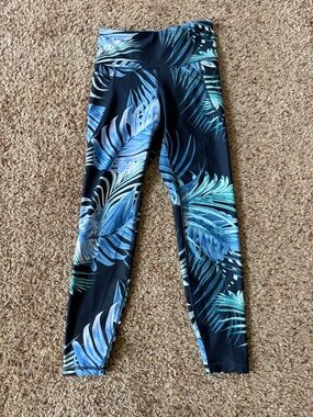 Old Navy Black Leggings with Blue Teal Leaf Print